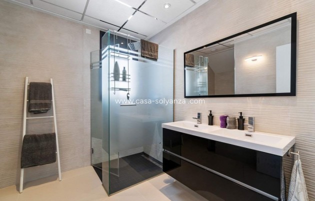 Resale - Villa - Orihuela Costa - Costa Blanca