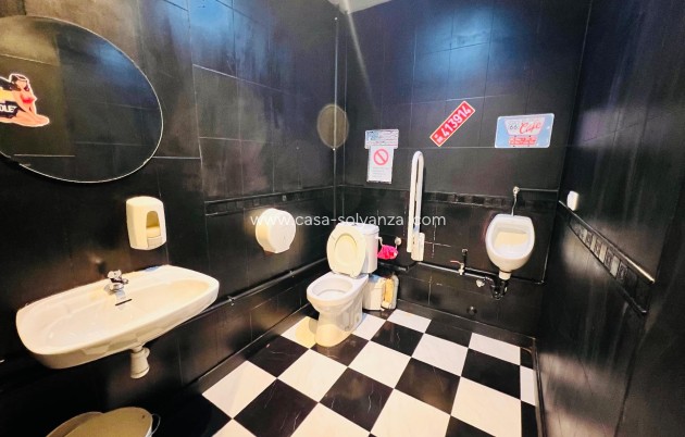 Resale - Commercial - Torrevieja - Costa Blanca