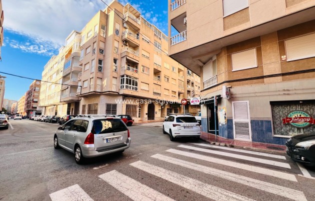 Resale - Commercial - Torrevieja - Costa Blanca