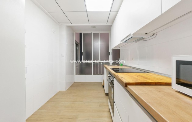 Resale - Apartment / flat - Torrevieja - Costa Blanca