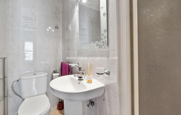 Resale - Apartment / flat - Torrevieja - Costa Blanca