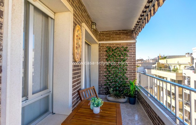 Resale - Apartment / flat - Torrevieja - Costa Blanca