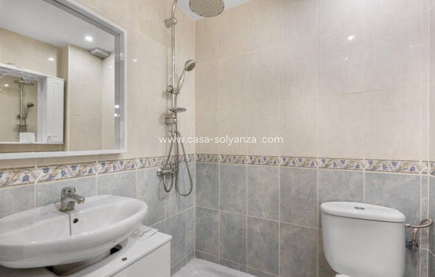 Resale - Apartment / flat - Torrevieja - Costa Blanca