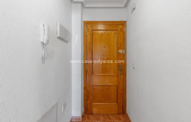 Resale - Apartment / flat - Torrevieja - Costa Blanca