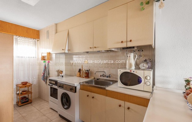 Resale - Apartment / flat - Torrevieja - Costa Blanca