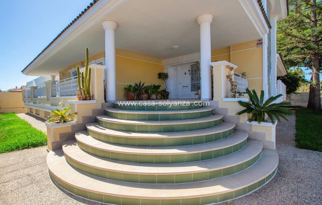 Resale - Villa - Torrevieja - Costa Blanca