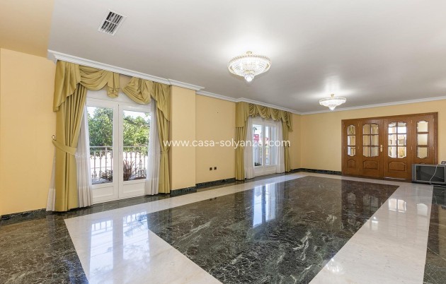 Resale - Villa - Torrevieja - Costa Blanca