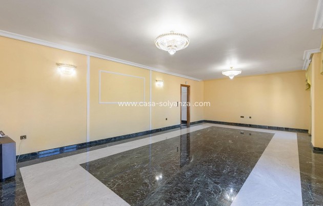 Resale - Villa - Torrevieja - Costa Blanca