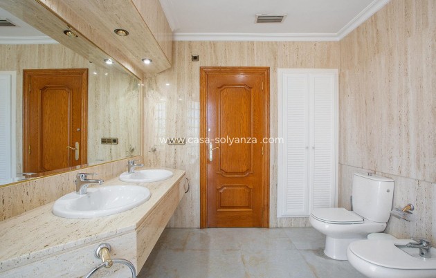 Resale - Villa - Torrevieja - Costa Blanca