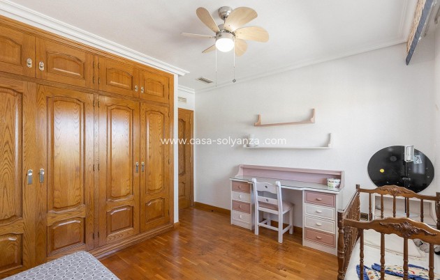 Resale - Villa - Torrevieja - Costa Blanca