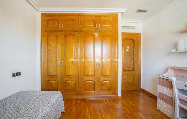 Resale - Villa - Torrevieja - Costa Blanca