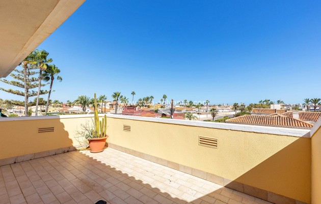 Resale - Villa - Torrevieja - Costa Blanca