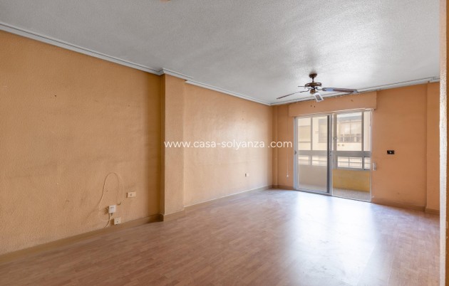 Resale - Apartment / flat - Torrevieja - Costa Blanca