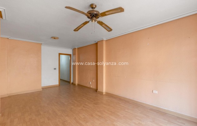 Resale - Apartment / flat - Torrevieja - Costa Blanca