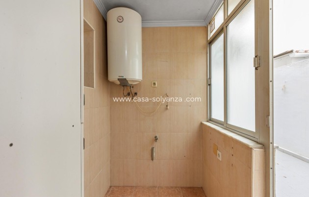 Resale - Apartment / flat - Torrevieja - Costa Blanca