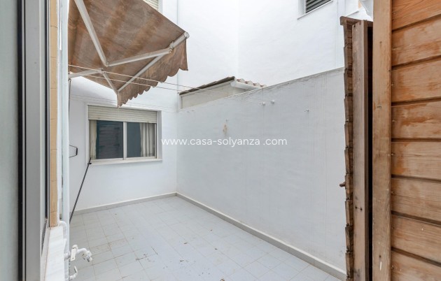 Resale - Apartment / flat - Torrevieja - Costa Blanca