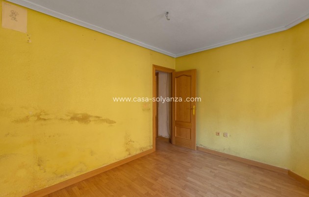 Resale - Apartment / flat - Torrevieja - Costa Blanca