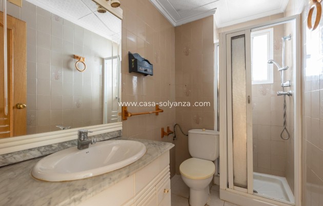 Resale - Apartment / flat - Torrevieja - Costa Blanca