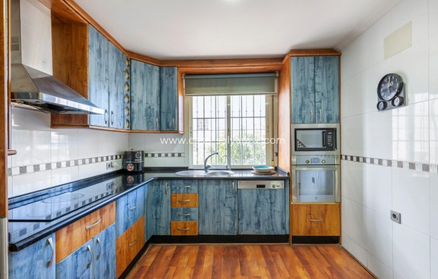 Resale - Villa - Torrevieja - Costa Blanca