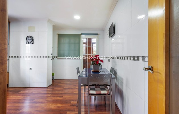 Resale - Villa - Torrevieja - Costa Blanca