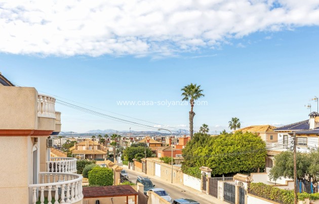 Resale - Villa - Torrevieja - Costa Blanca