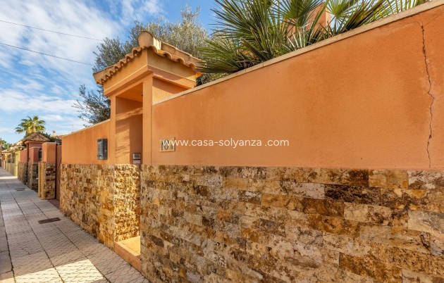 Resale - Villa - Torrevieja - Costa Blanca