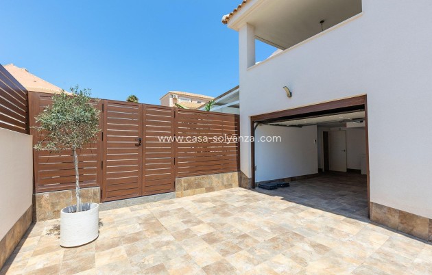 Resale - Villa - Torrevieja - Costa Blanca