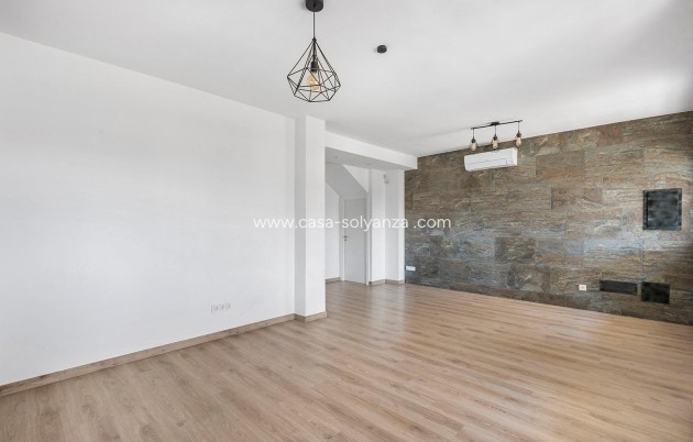 Resale - Villa - Torrevieja - Costa Blanca