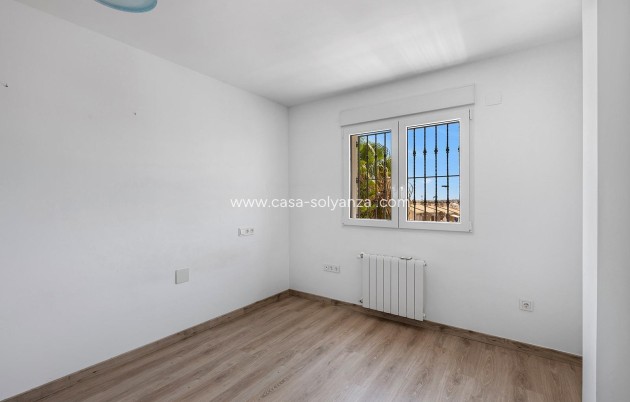 Resale - Villa - Torrevieja - Costa Blanca