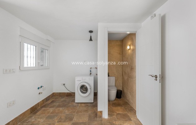 Resale - Villa - Torrevieja - Costa Blanca