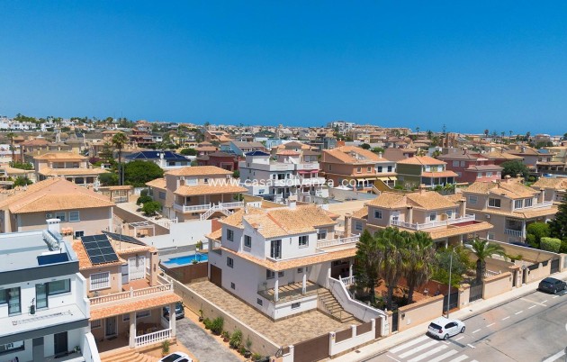 Resale - Villa - Torrevieja - Costa Blanca