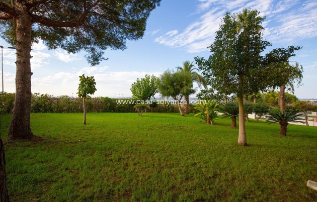 Resale - Apartment / flat - Torrevieja - Costa Blanca