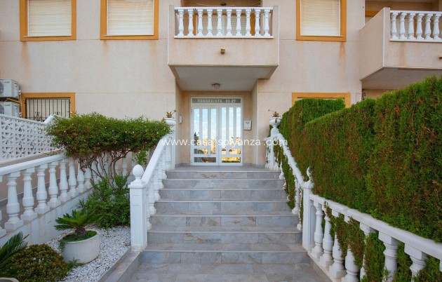 Resale - Apartment / flat - Torrevieja - Costa Blanca