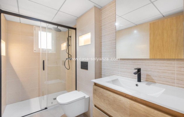 Resale - Apartment / flat - Torrevieja - Costa Blanca