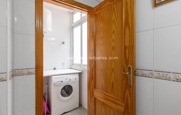 Resale - Apartment / flat - Torrevieja - Costa Blanca