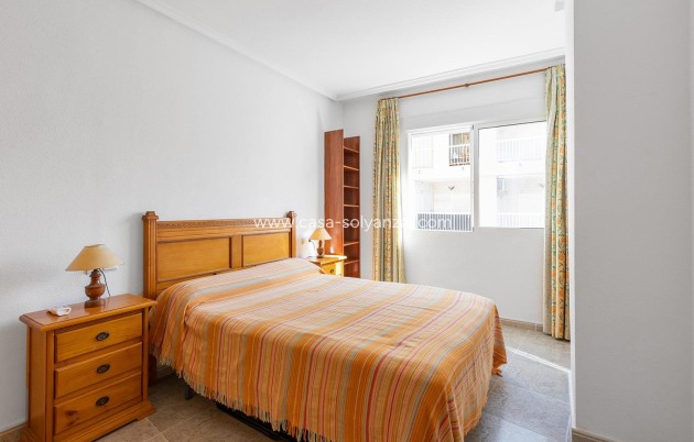 Resale - Apartment / flat - Torrevieja - Costa Blanca