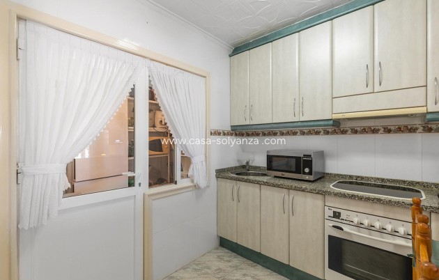 Resale - Bungalow - Torrevieja - Costa Blanca