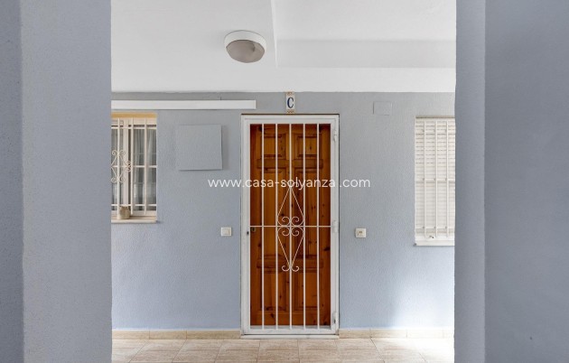 Resale - Apartment / flat - Torrevieja - Costa Blanca