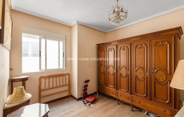 Resale - Apartment / flat - Torrevieja - Costa Blanca