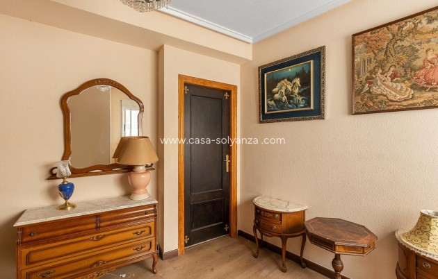 Resale - Apartment / flat - Torrevieja - Costa Blanca