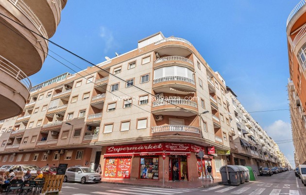 Resale - Apartment / flat - Torrevieja - Costa Blanca