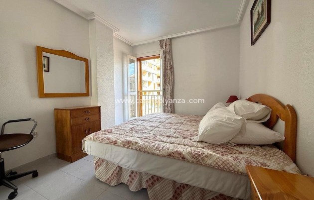 Resale - Apartment / flat - Torrevieja - Costa Blanca