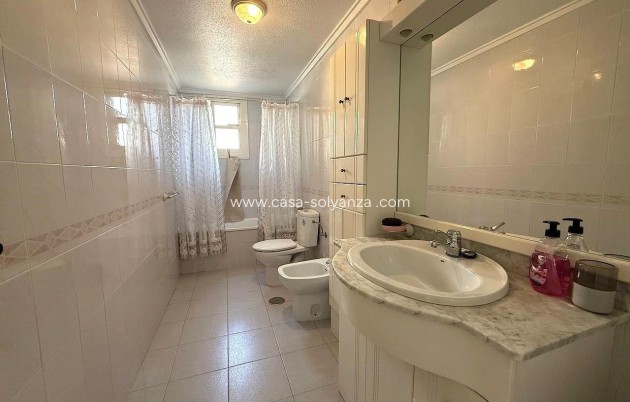 Resale - Apartment / flat - Torrevieja - Costa Blanca