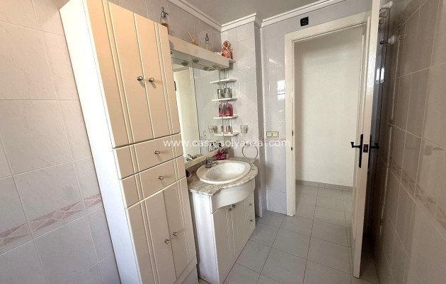 Resale - Apartment / flat - Torrevieja - Costa Blanca