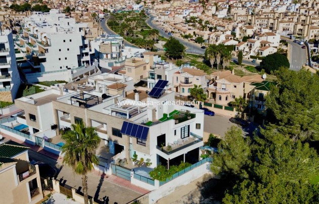 Wiederverkauf - Villa - Orihuela Costa - Costa Blanca