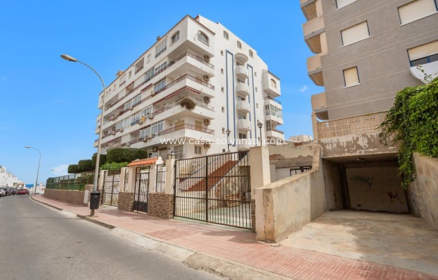 Resale - Apartment / flat - Torrevieja - Costa Blanca