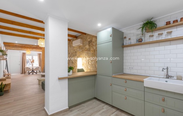 Resale - Apartment / flat - Torrevieja - Costa Blanca