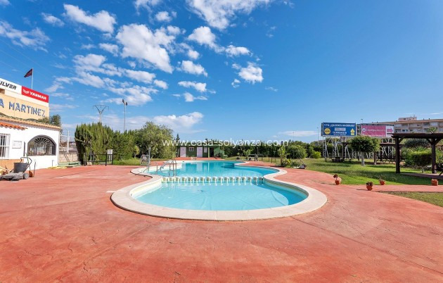 Resale - Bungalow - Torrevieja - Costa Blanca