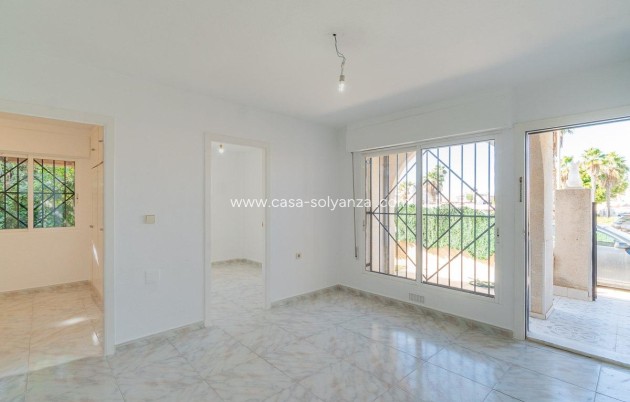 Resale - Villa - Torrevieja - Costa Blanca