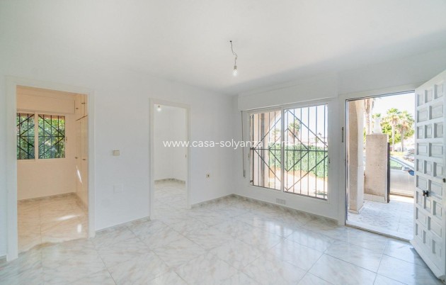 Resale - Villa - Torrevieja - Costa Blanca